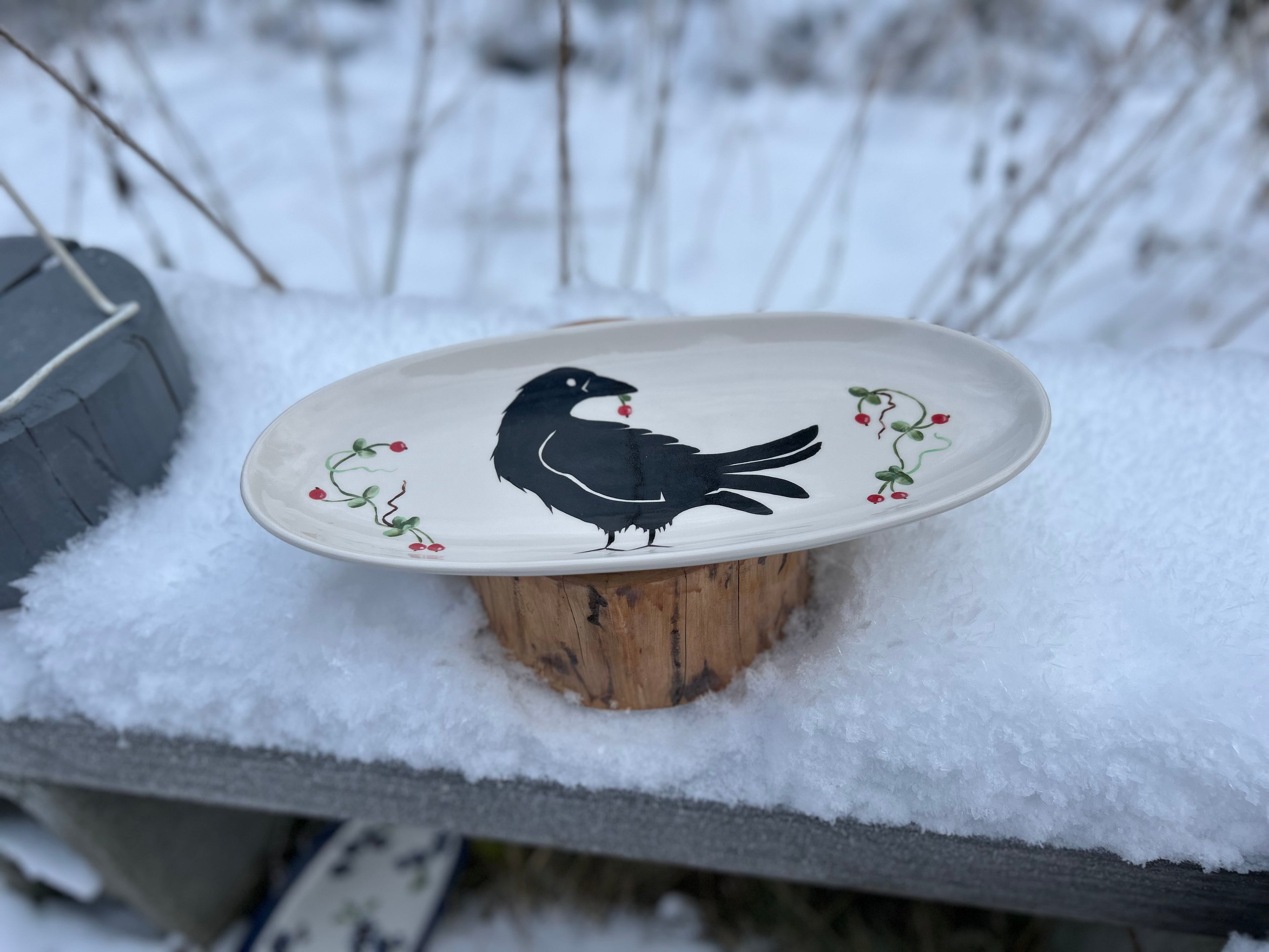 Raven platter small