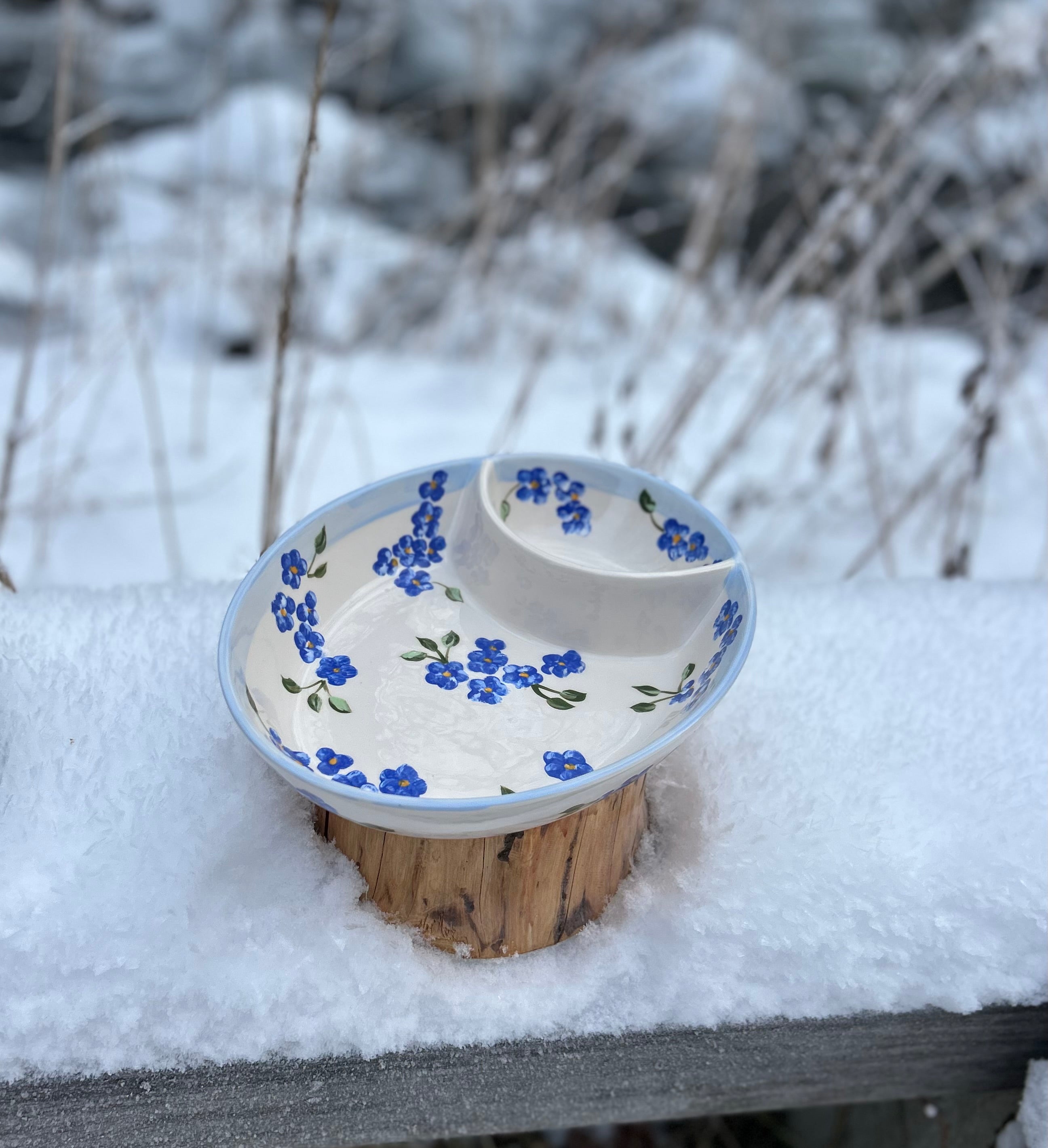 Chin n Dip forget me not